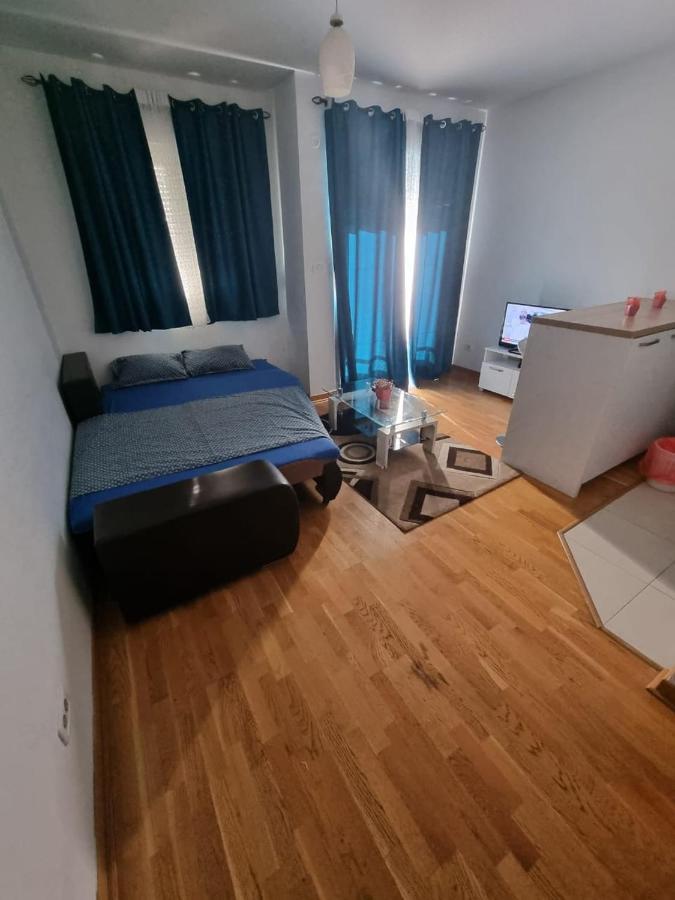 Adrianna Apartment City Kvart Подгориця Екстер'єр фото